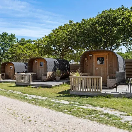 Holiday home Three-bedroom In